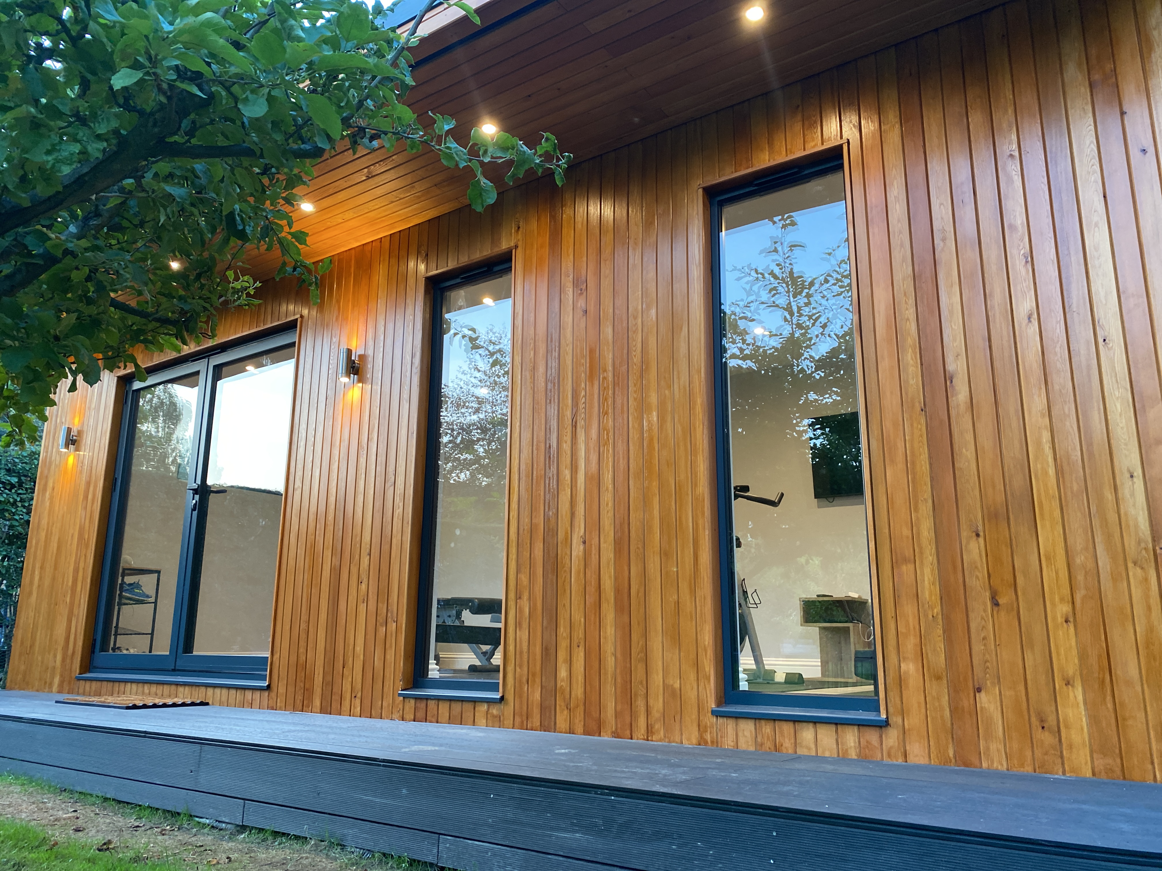 home gym garden office horley