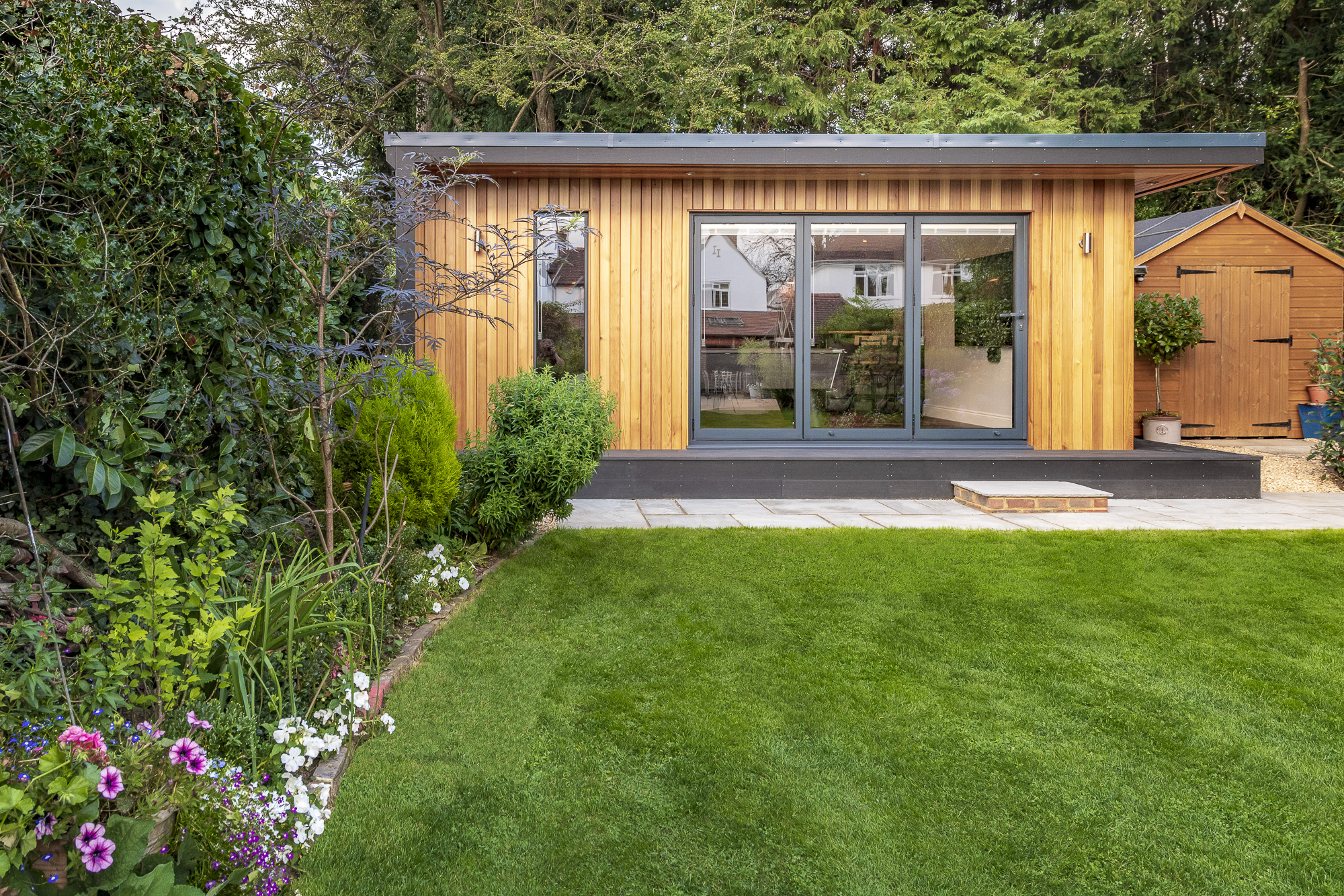 western red cedar cladding garden studio man cave horsham